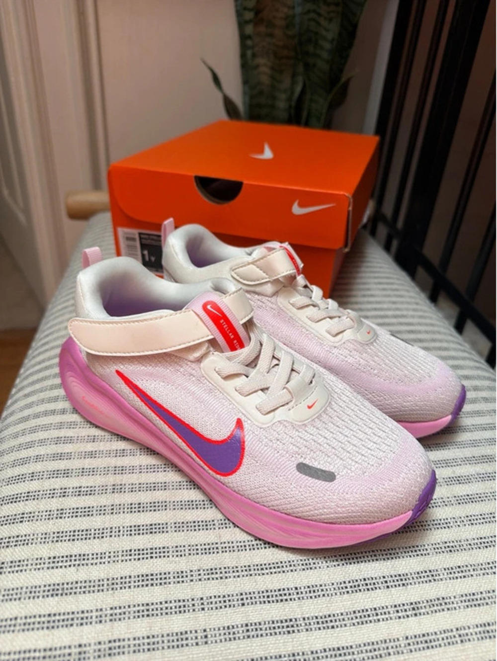 Girls Pink Stellar Ride Size 1 Cream Violet